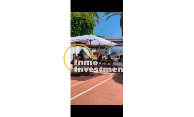 Reventa - Local comercial - Santiago de la Ribera - Centro