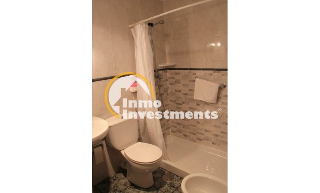 Reventa - Local comercial - Santiago de la Ribera - Centro