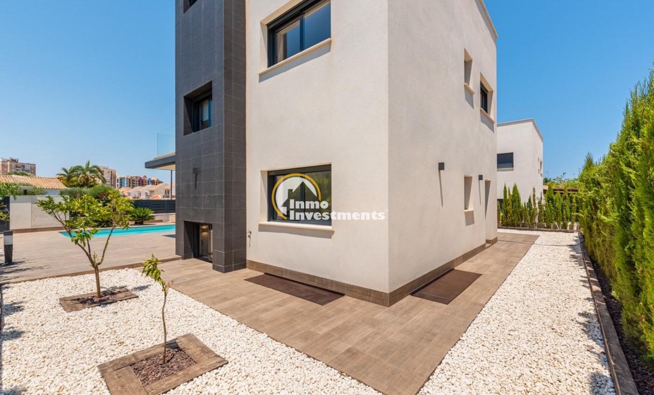 Obra nueva - Chalet independiente - Cartagena - Playa Honda