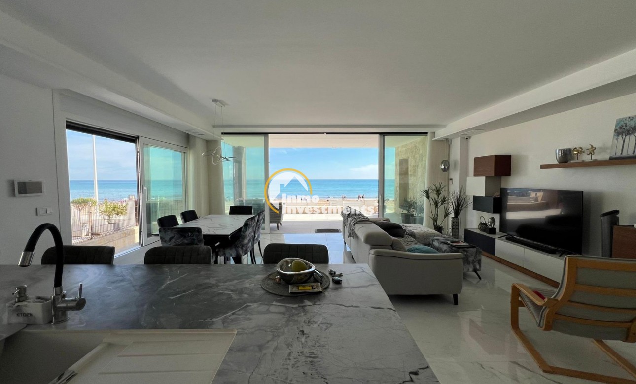 Reventa - Chalet independiente - Torrevieja - La Mata