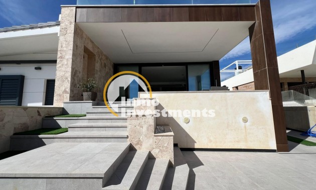 Reventa - Chalet independiente - Torrevieja - La Mata