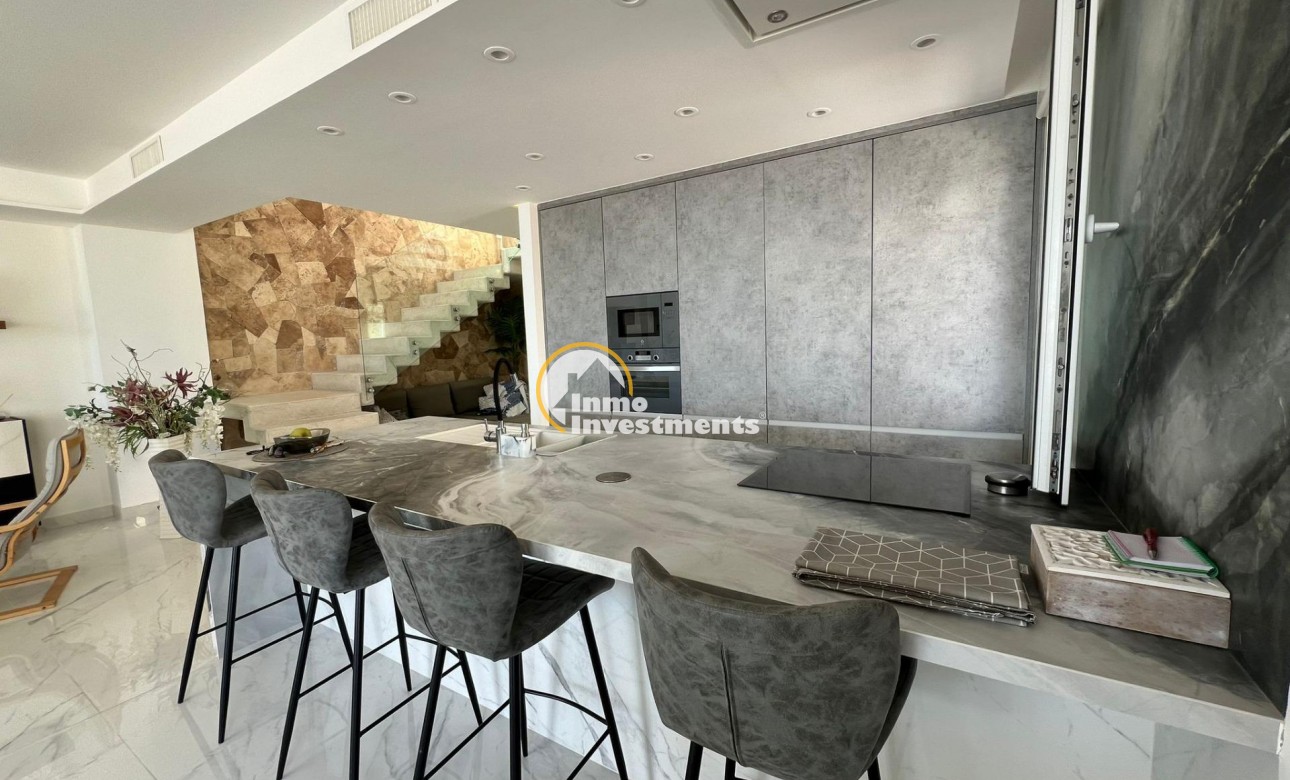 Reventa - Chalet independiente - Torrevieja - La Mata