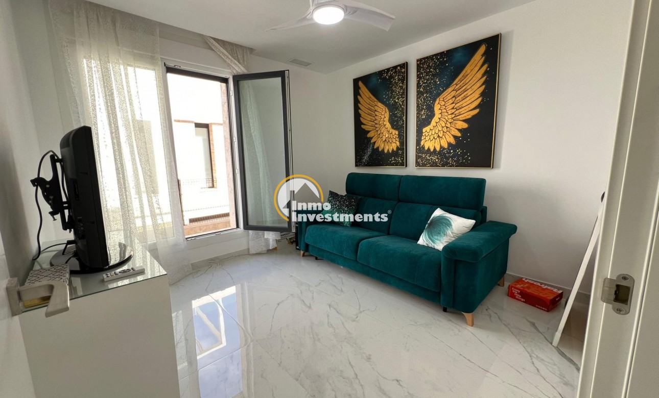 Reventa - Chalet independiente - Torrevieja - La Mata