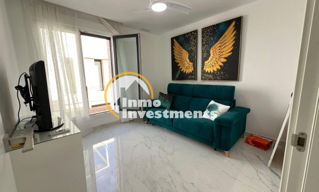 Reventa - Chalet independiente - Torrevieja - La Mata