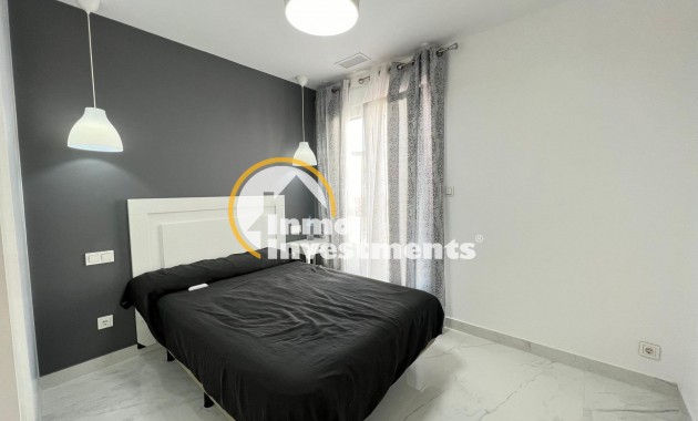 Reventa - Chalet independiente - Torrevieja - La Mata