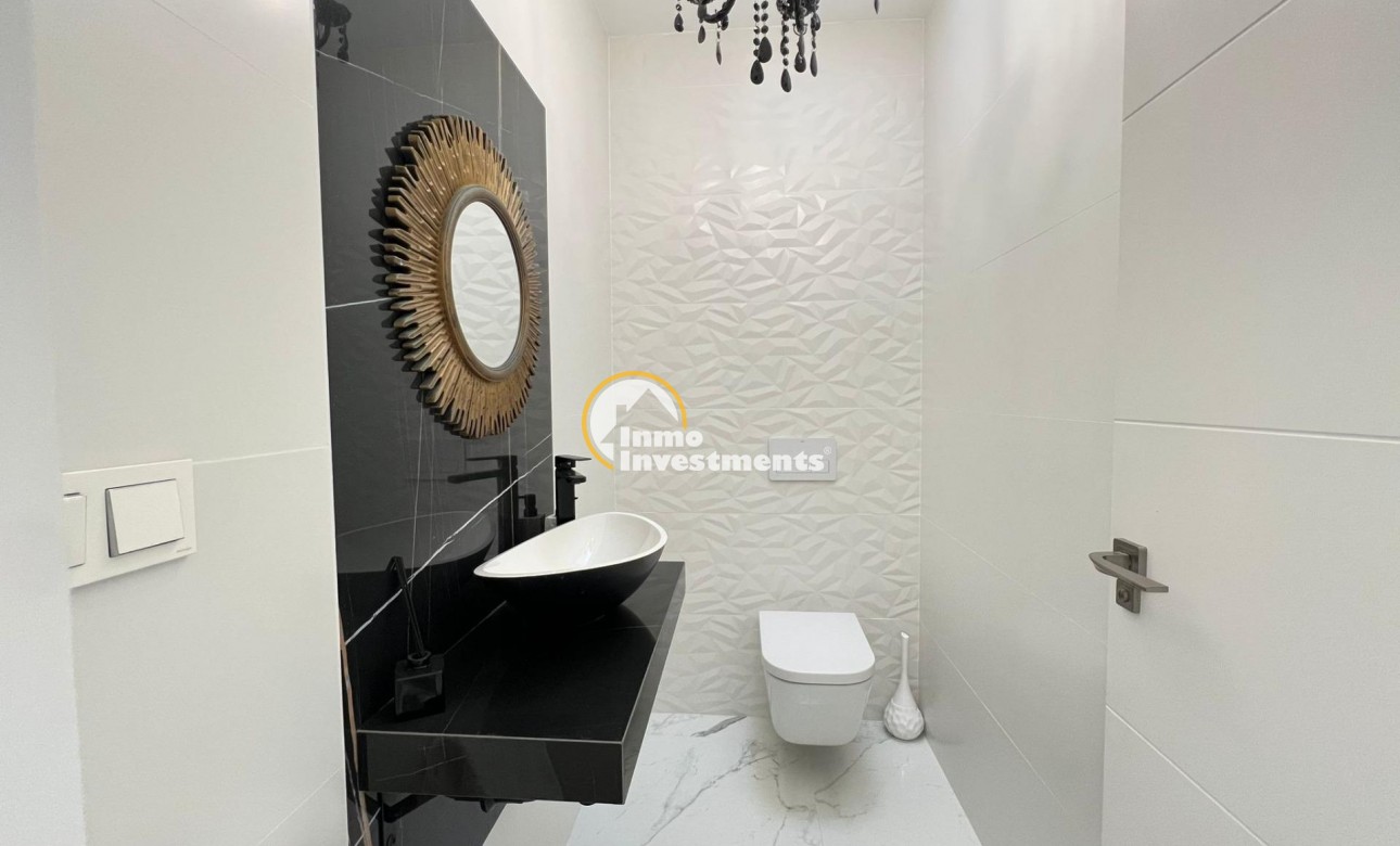 Reventa - Chalet independiente - Torrevieja - La Mata