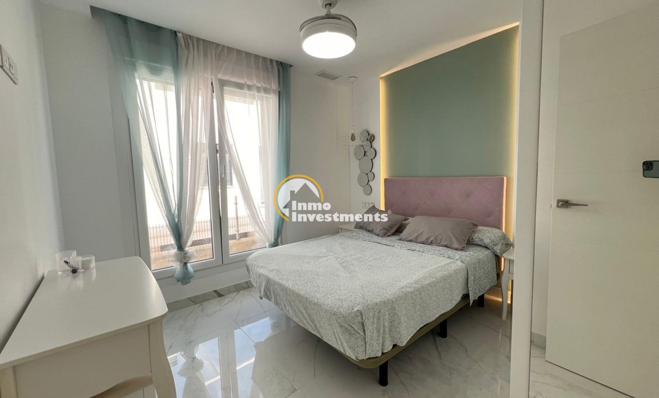 Reventa - Chalet independiente - Torrevieja - La Mata