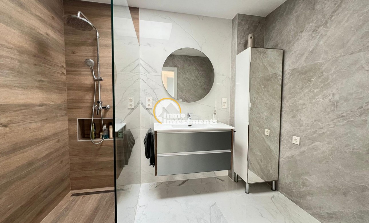 Reventa - Chalet independiente - Torrevieja - La Mata