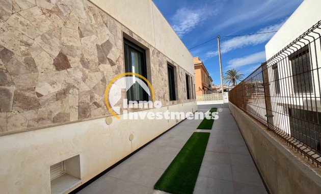 Reventa - Chalet independiente - Torrevieja - La Mata