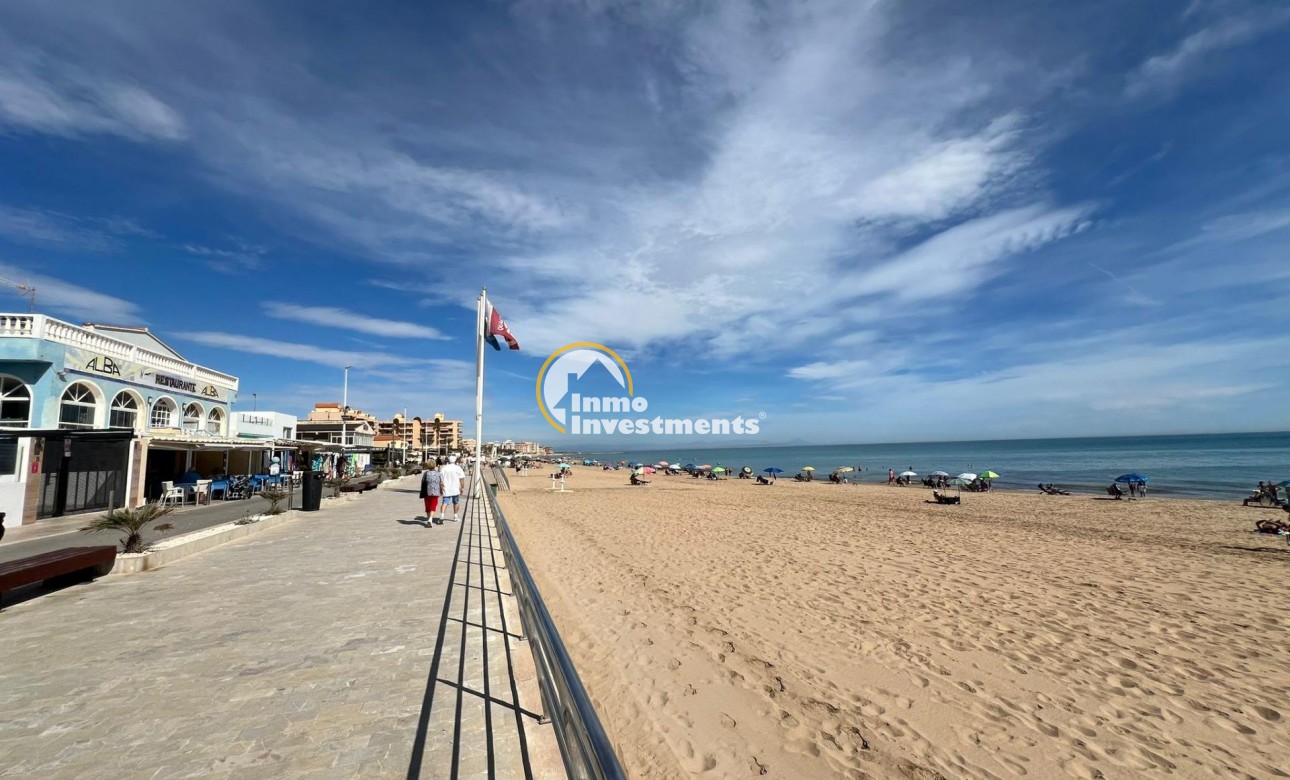 Reventa - Chalet independiente - Torrevieja - La Mata