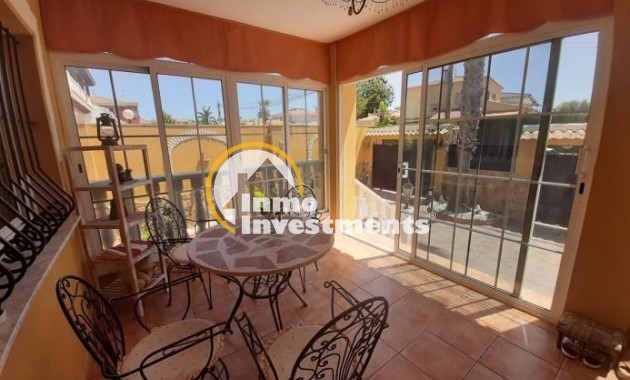 Reventa - Chalet independiente - Torrevieja - Aguas Nuevas