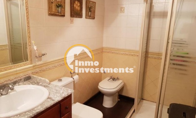 Reventa - Chalet independiente - Torrevieja - Aguas Nuevas