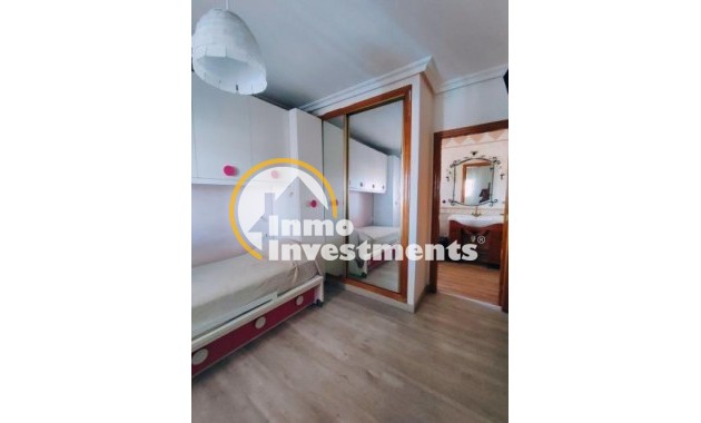 Reventa - Chalet independiente - Torrevieja - Aguas Nuevas