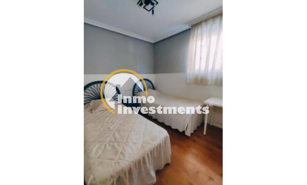 Reventa - Chalet independiente - Torrevieja - Aguas Nuevas