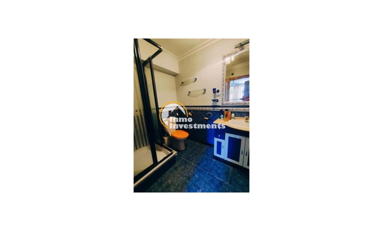 Reventa - Chalet independiente - Torrevieja - Aguas Nuevas