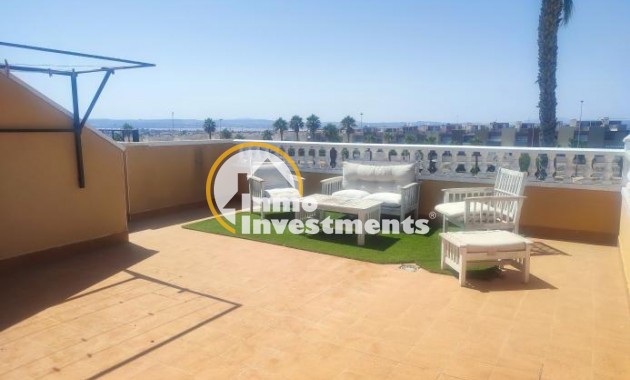 Reventa - Chalet independiente - Torrevieja - Aguas Nuevas