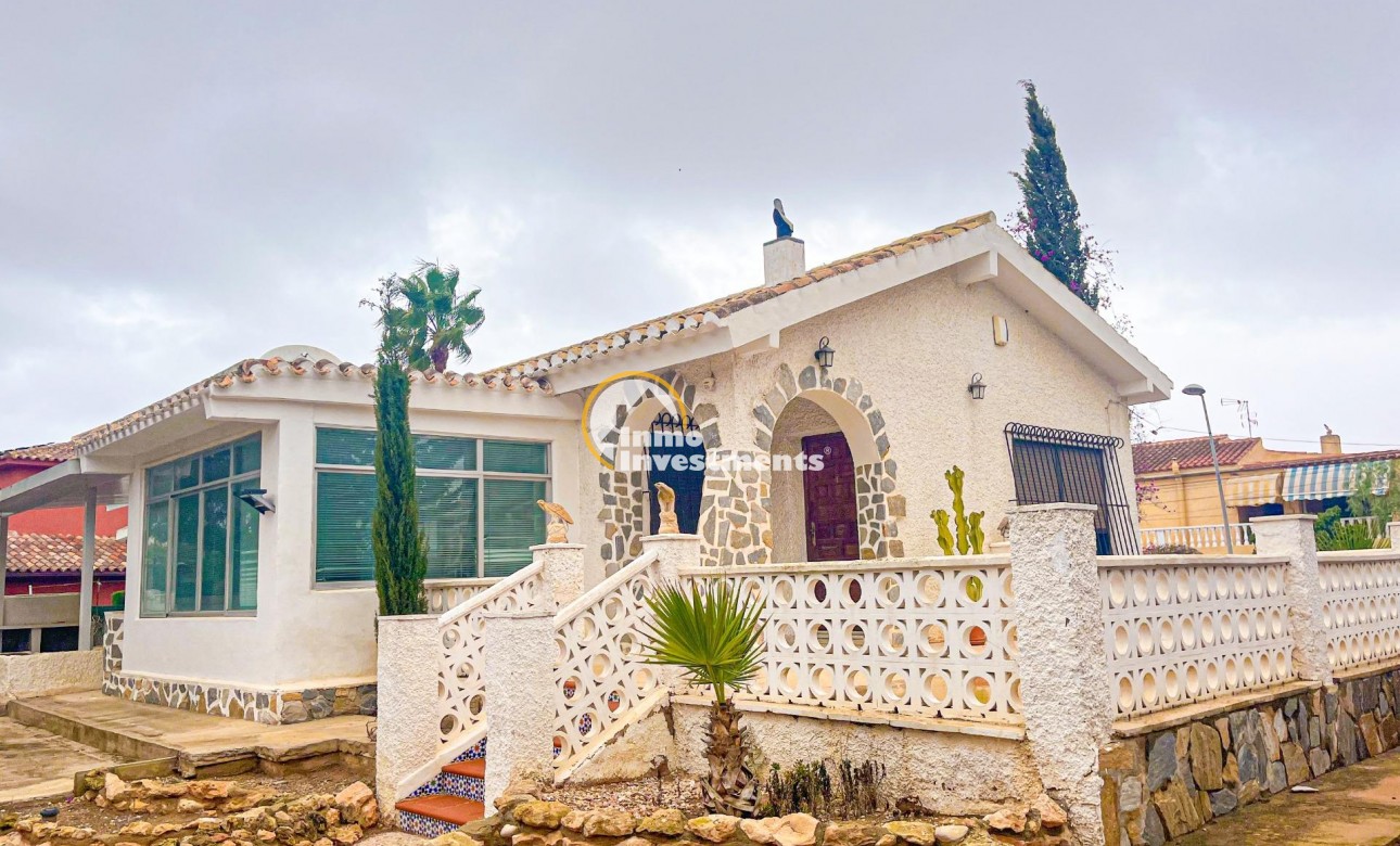 Reventa - Chalet independiente - Torrevieja - Los Balcones