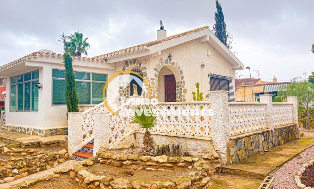 Reventa - Chalet independiente - Torrevieja - Los Balcones