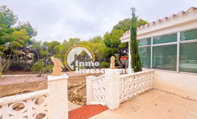 Reventa - Chalet independiente - Torrevieja - Los Balcones