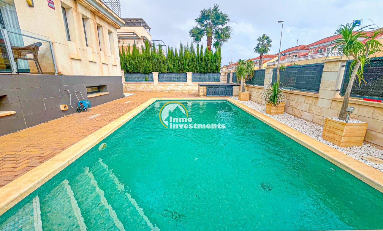 Till salu - Villa - Orihuela Costa - La Zenia