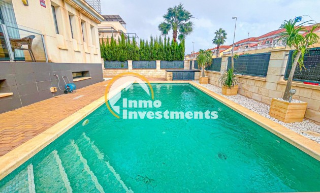 Till salu - Villa - Orihuela Costa - La Zenia