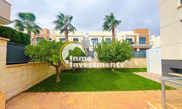 Till salu - Villa - Orihuela Costa - La Zenia