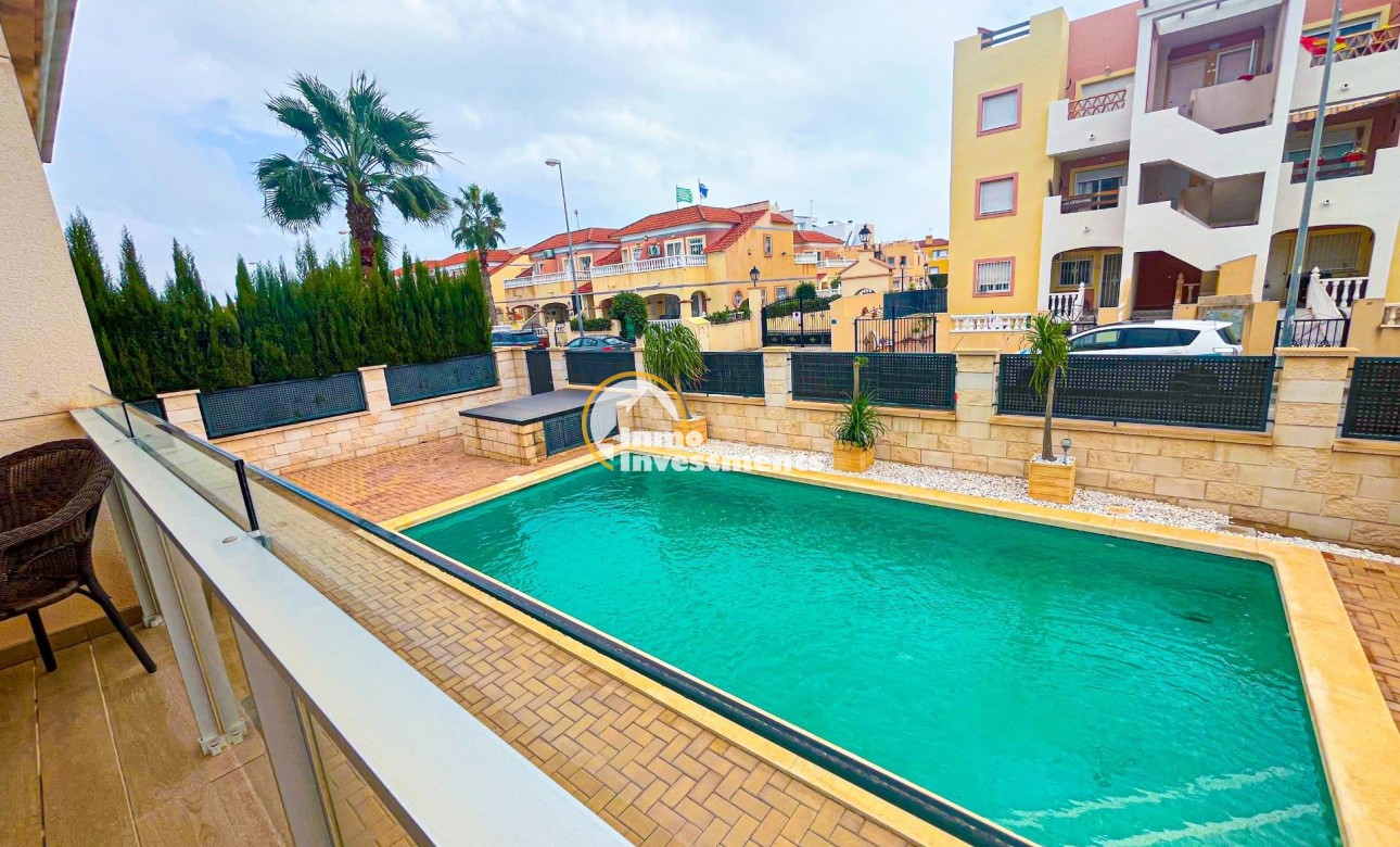 Till salu - Villa - Orihuela Costa - La Zenia