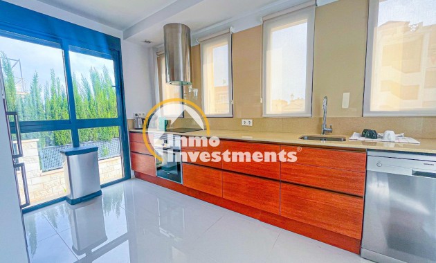 Till salu - Villa - Orihuela Costa - La Zenia