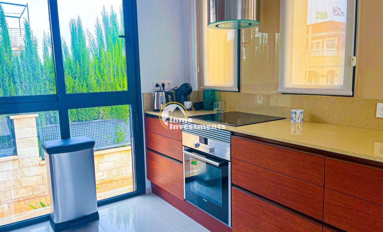 Till salu - Villa - Orihuela Costa - La Zenia