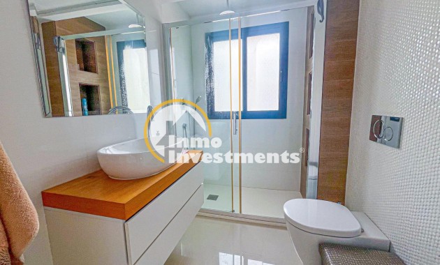 Till salu - Villa - Orihuela Costa - La Zenia