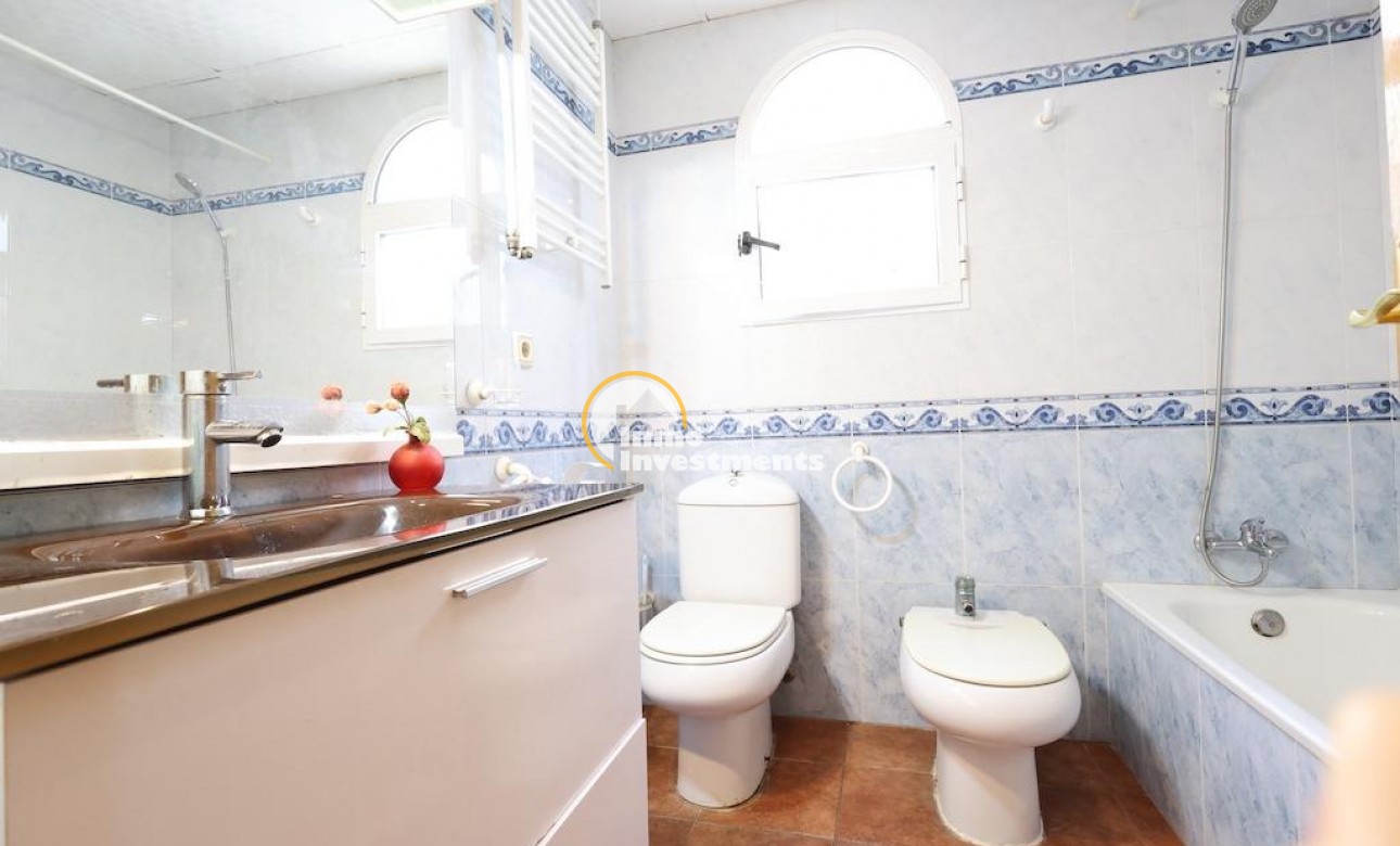 Till salu - Villa - Orihuela Costa - Playa Flamenca