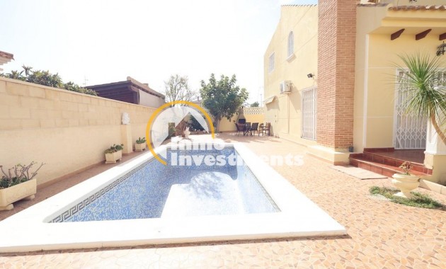 Till salu - Villa - Orihuela Costa - Playa Flamenca