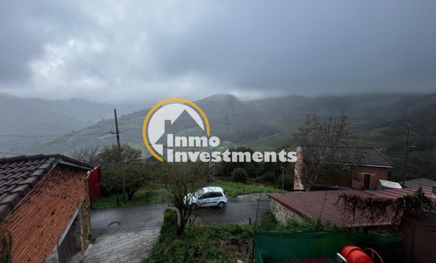 Resale - Villa - Langreo - Ciaño - Zona Rural