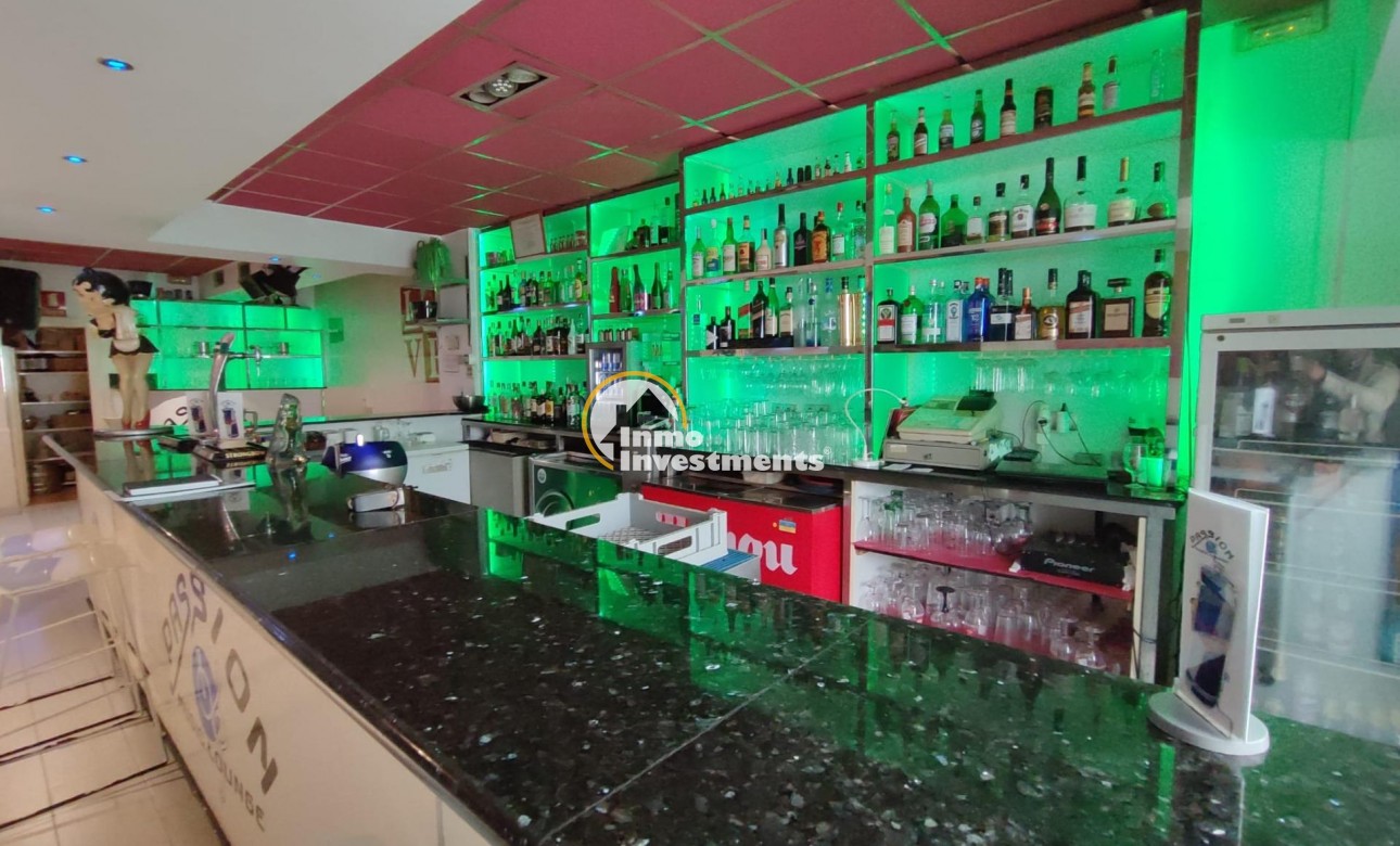 Resale - Commercial - Orihuela Costa - Villamartin