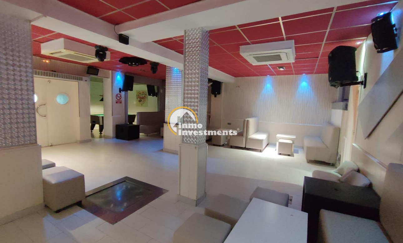 Resale - Commercial - Orihuela Costa - Villamartin