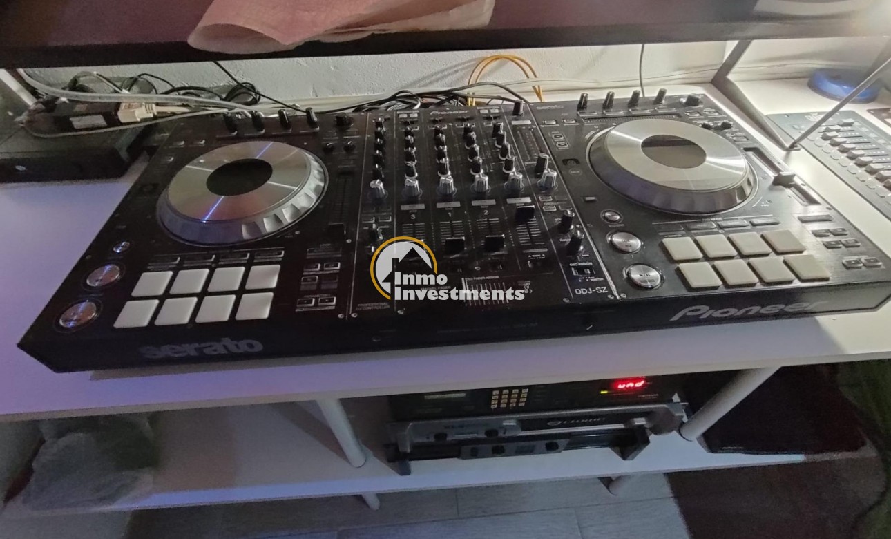 Resale - Commercial - Orihuela Costa - Villamartin