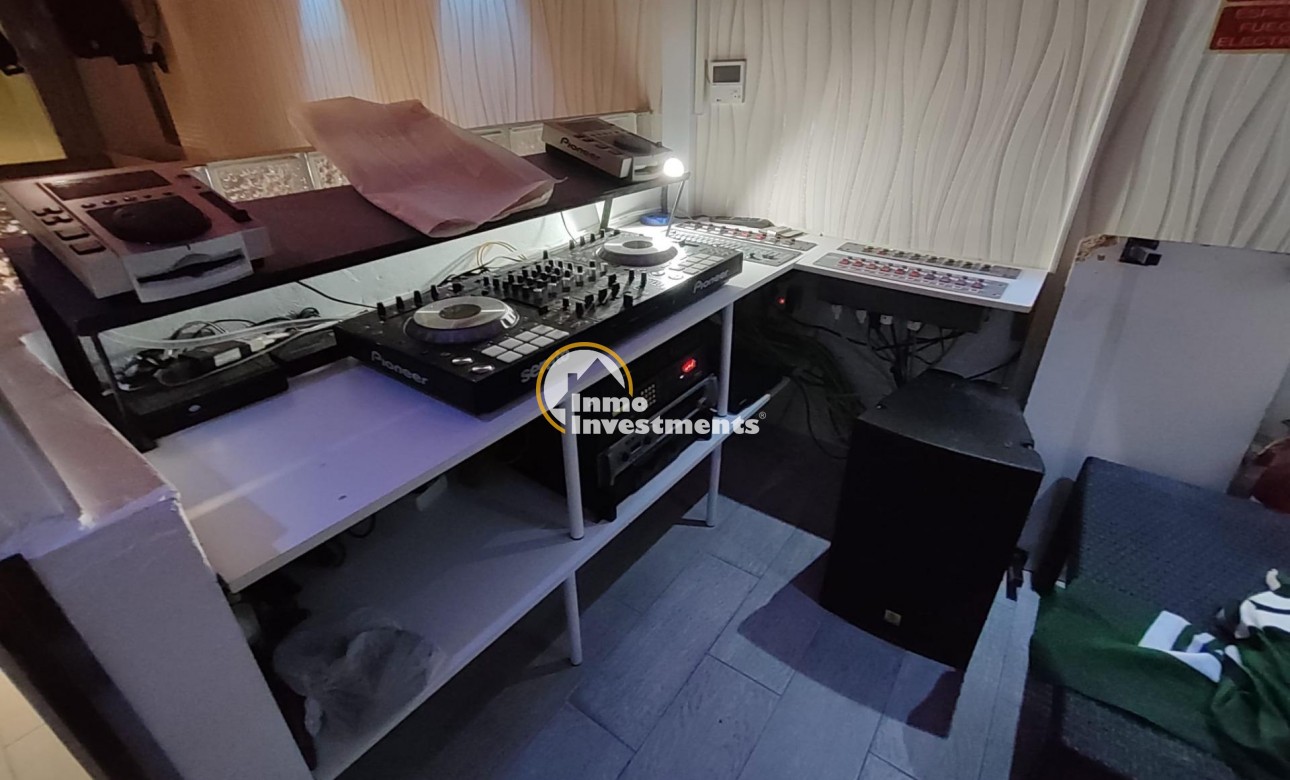 Resale - Commercial - Orihuela Costa - Villamartin