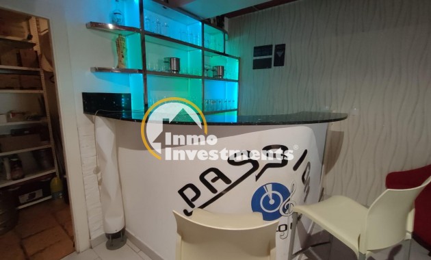 Resale - Commercial - Orihuela Costa - Villamartin