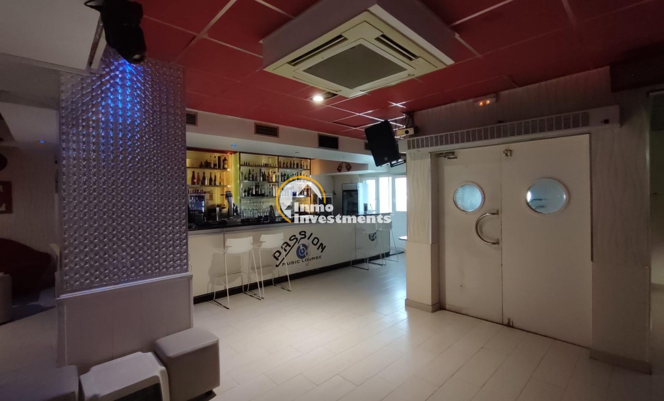 Resale - Commercial - Orihuela Costa - Villamartin