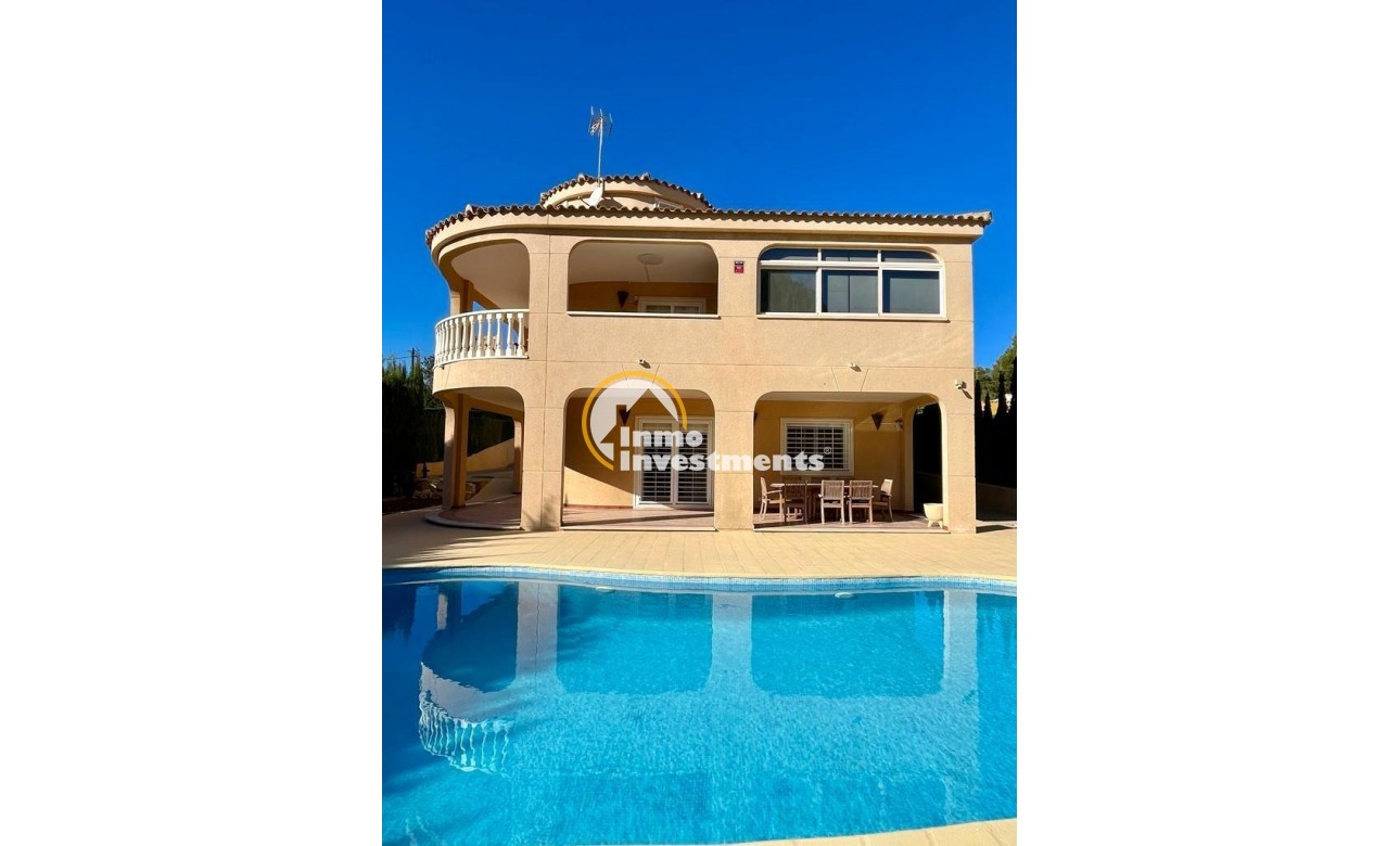 Resale - Villa - Torrevieja - Los Balcones - Los Altos del Edén