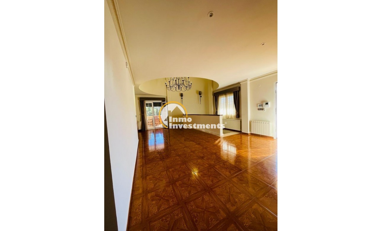 Resale - Villa - Torrevieja - Los Balcones - Los Altos del Edén