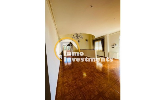 Resale - Villa - Torrevieja - Los Balcones - Los Altos del Edén