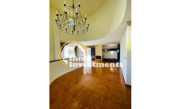 Resale - Villa - Torrevieja - Los Balcones - Los Altos del Edén