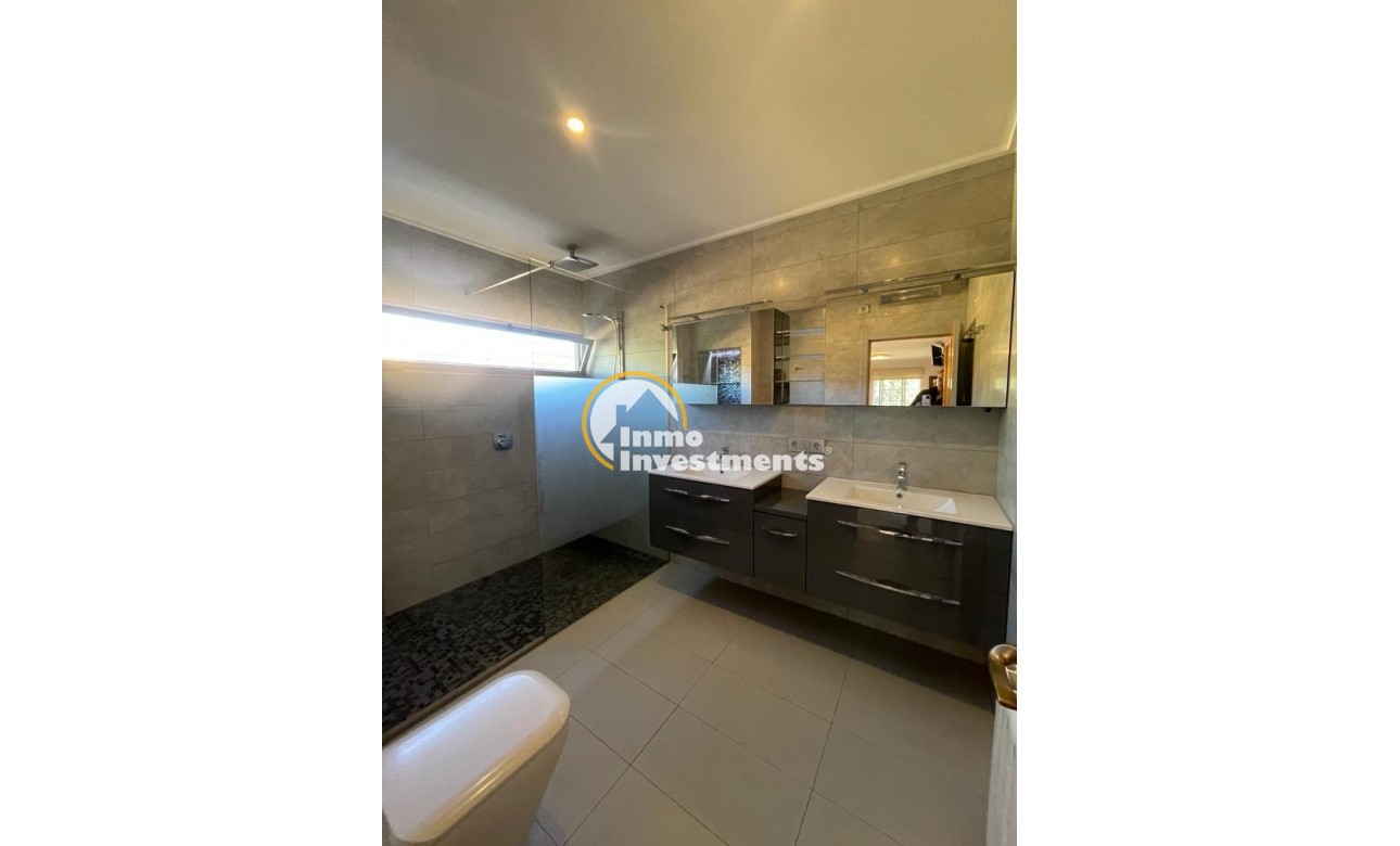 Resale - Villa - Torrevieja - Los Balcones - Los Altos del Edén