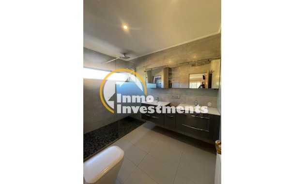 Resale - Villa - Torrevieja - Los Balcones - Los Altos del Edén