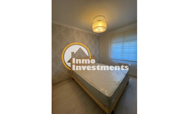 Resale - Villa - Torrevieja - Los Balcones - Los Altos del Edén