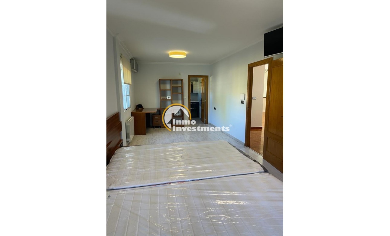 Resale - Villa - Torrevieja - Los Balcones - Los Altos del Edén