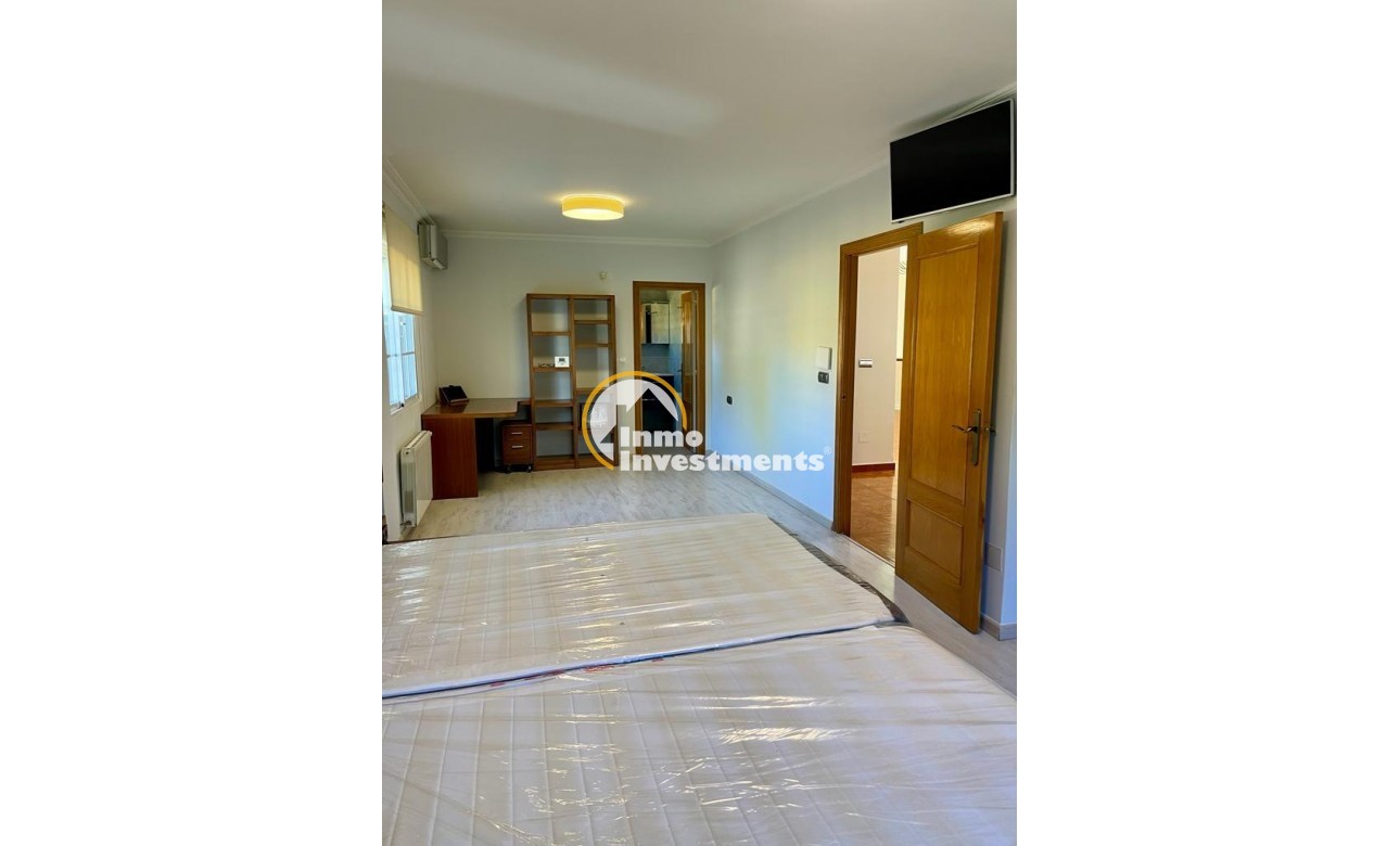 Resale - Villa - Torrevieja - Los Balcones - Los Altos del Edén