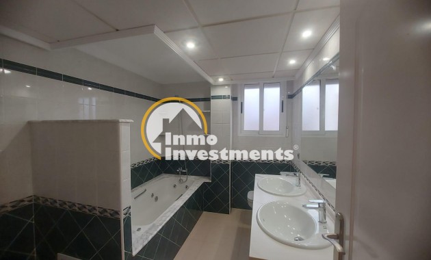 Reventa - Local comercial - Orihuela - La Murada-Los Vicentes