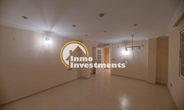 Reventa - Local comercial - Orihuela - La Murada-Los Vicentes